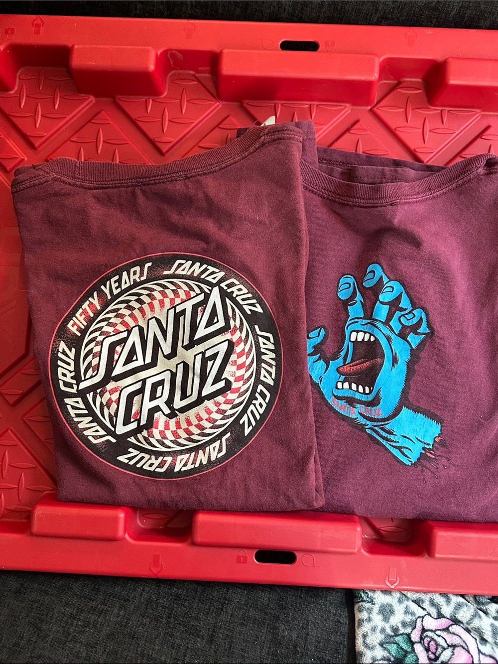 Santa Cruz Skateboards Kids Short-Sleeve Graphic Tee - Maroon with Blue Graphic